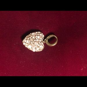 Heart shaped pendant